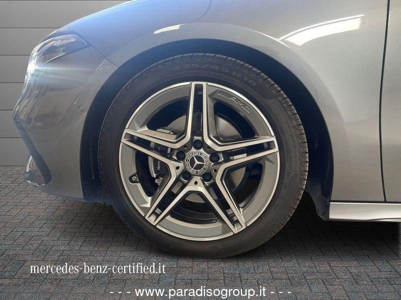 Mercedes-Benz Classe A - W177 2023 A 180 d AMG Line Advanced Plus auto