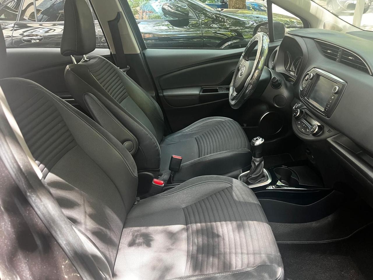 Toyota Yaris 1.0 5 porte Lounge