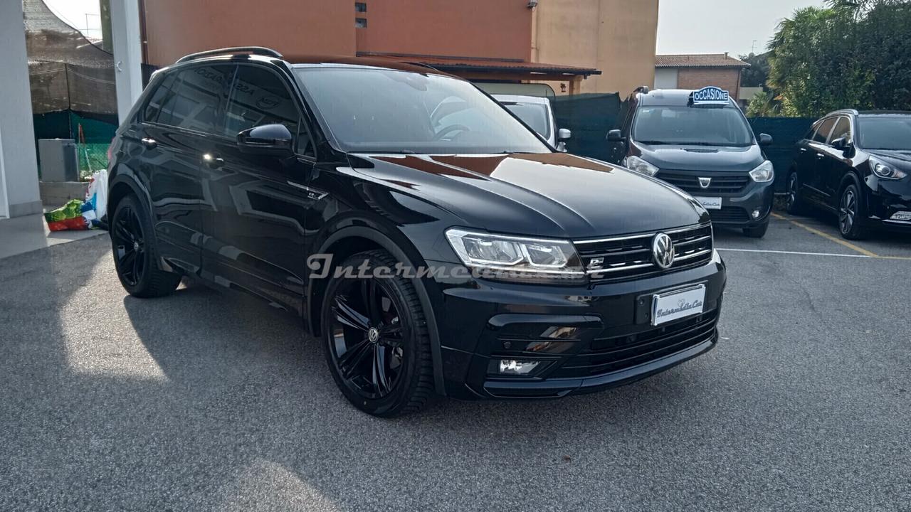 Volkswagen Tiguan 2.0 TDI SCR DSG Advanced R-line black edition