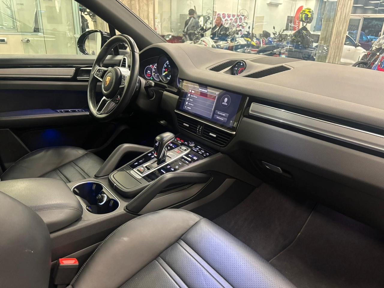 Porsche Cayenne Coupé 3.0 V6 E-Hybrid Platinum Edition