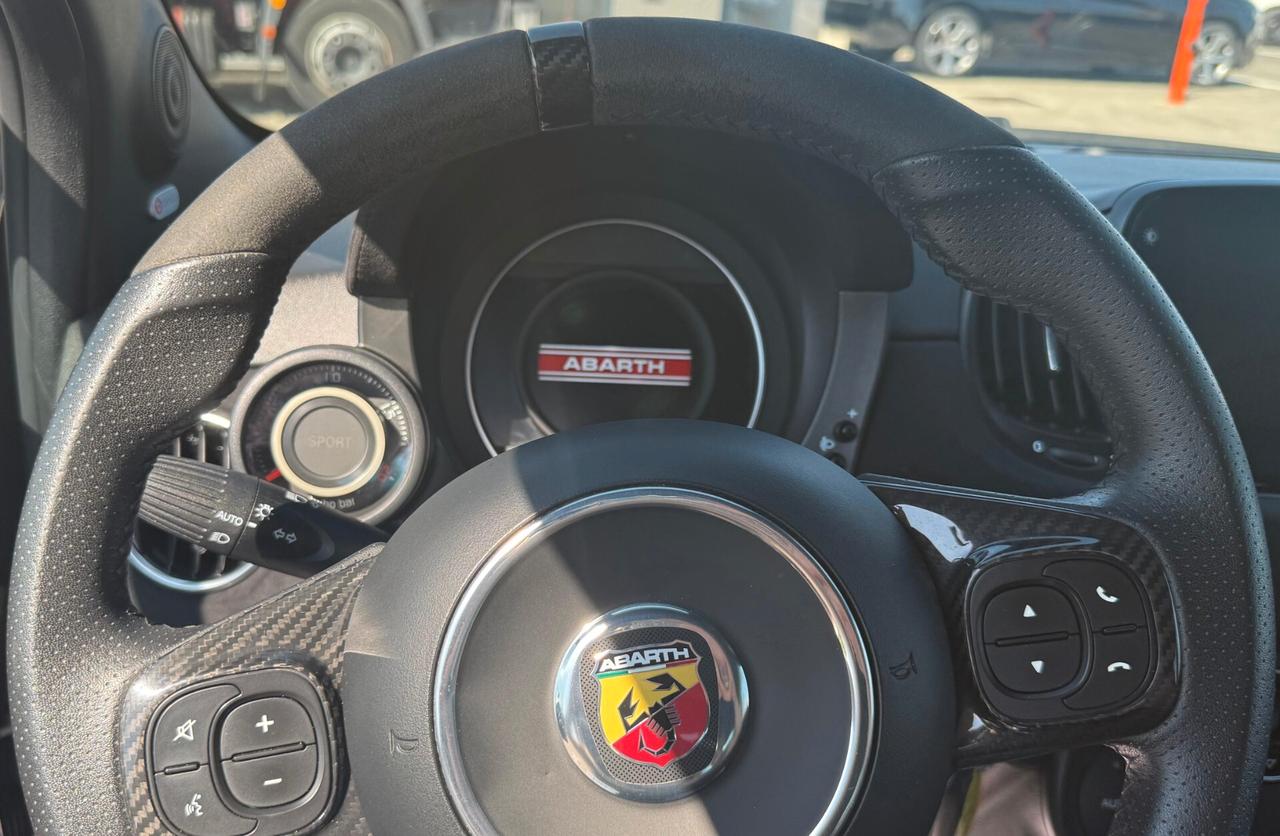 Abarth 695 1.4 Turbo T-Jet 180CV 75° ANNIVERSARIO