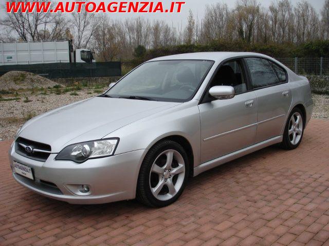 SUBARU Legacy 2.0 16V BERLINA