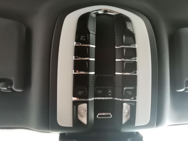 PORSCHE Macan 2.0 PDK