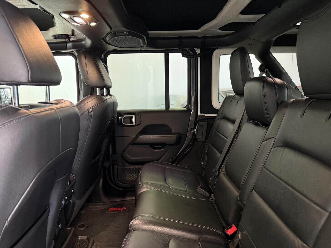 Jeep Wrangler Unlimited 2.0 Turbo Sahara UNICOPROPIETARIO