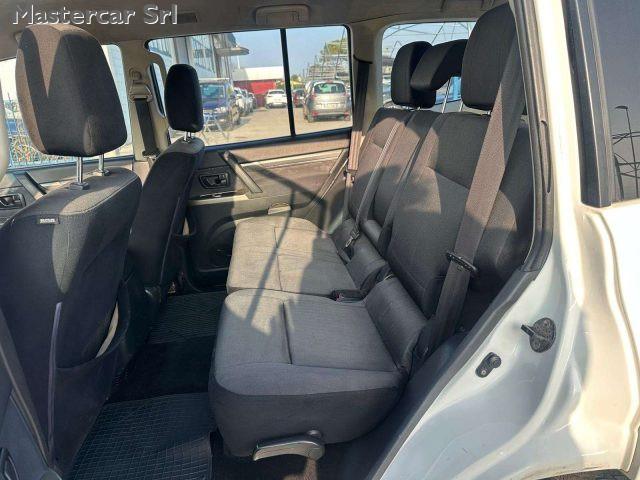 MITSUBISHI Pajero Pajero IV 2007 3.2 cr Instyle 5p auto - FE374VF