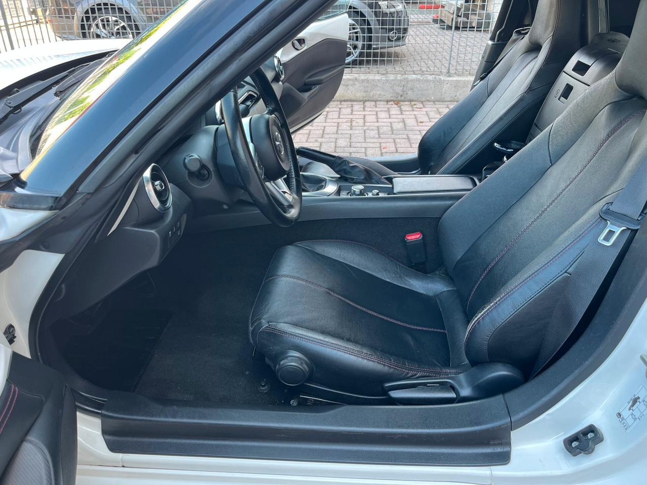 Mazda MX-5 2.0L Skyactiv-G Sport