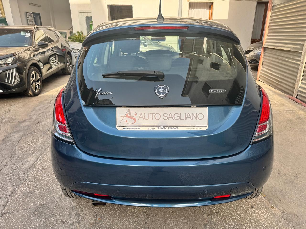Lancia Ypsilon 1.0 FireFly 5 porte S&S Hybrid Gold