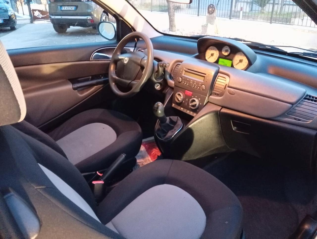 Lancia Ypsilon 1.3 Multijet 16V Oro