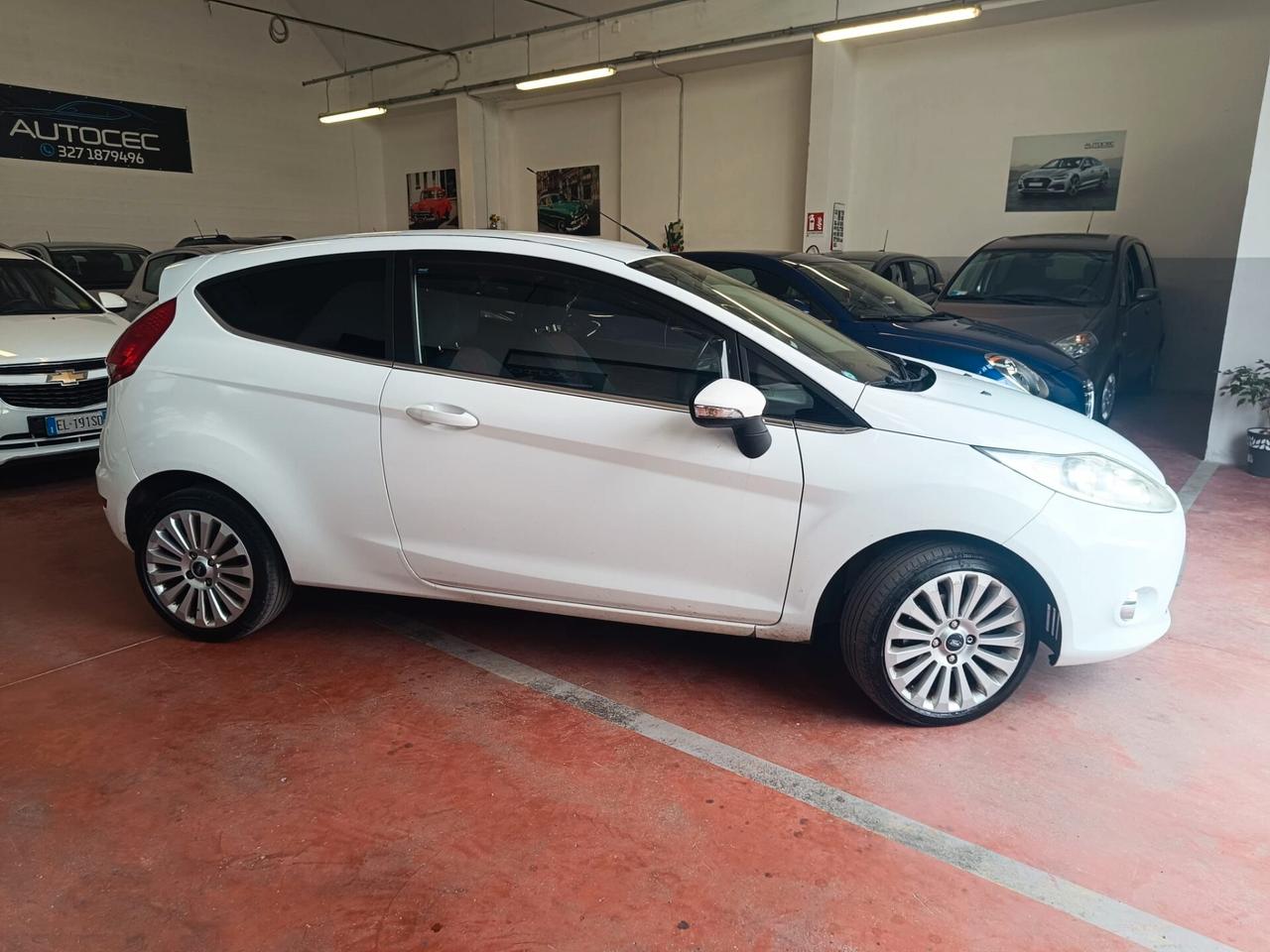 Ford Fiesta 1.4 3 porte GPL Per Neopatentati