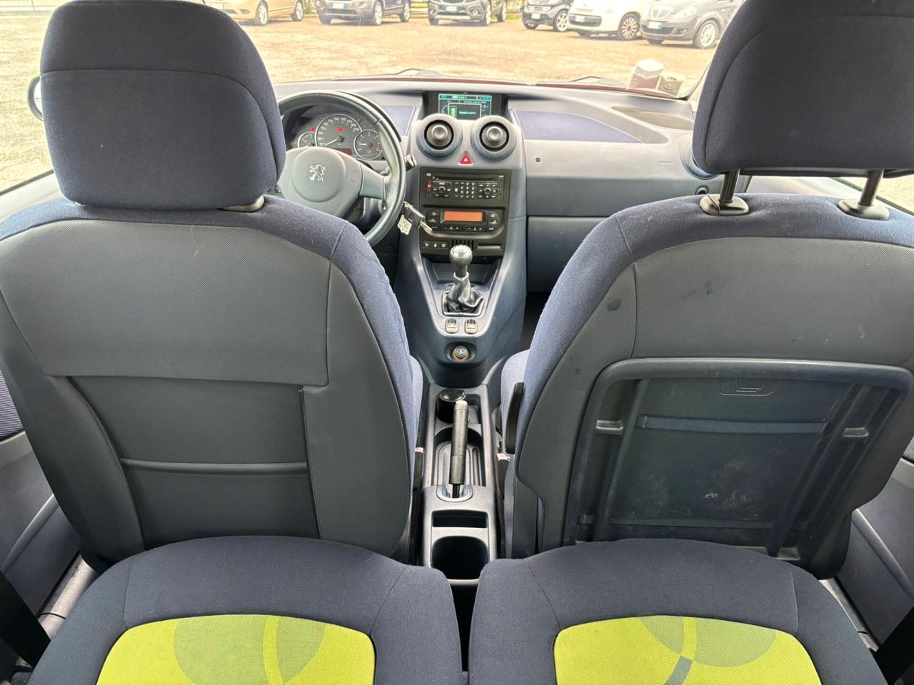 Peugeot 1007 1.4 HDi Sporty