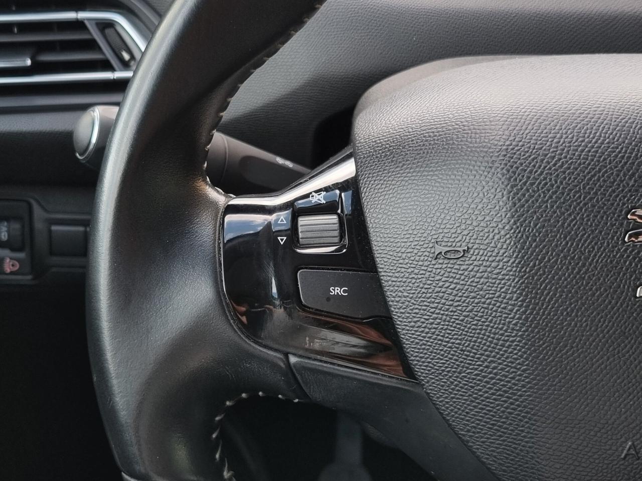 Peugeot 308 BlueHDi 120cv S&S Allure