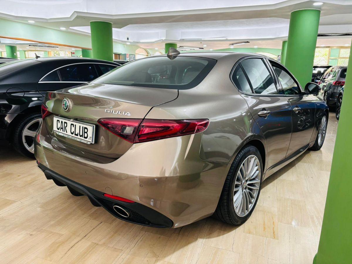 Alfa Romeo Giulia 2.2 Td 180cv Veloce