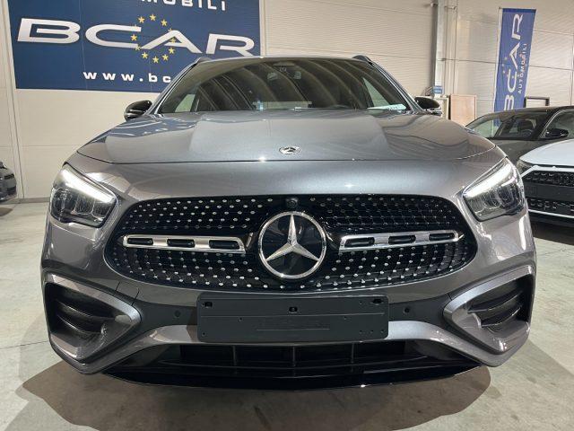 MERCEDES-BENZ GLA 200 d Autom. AMG Premium Plus NIGHT/LED MULTICOL/TELEC