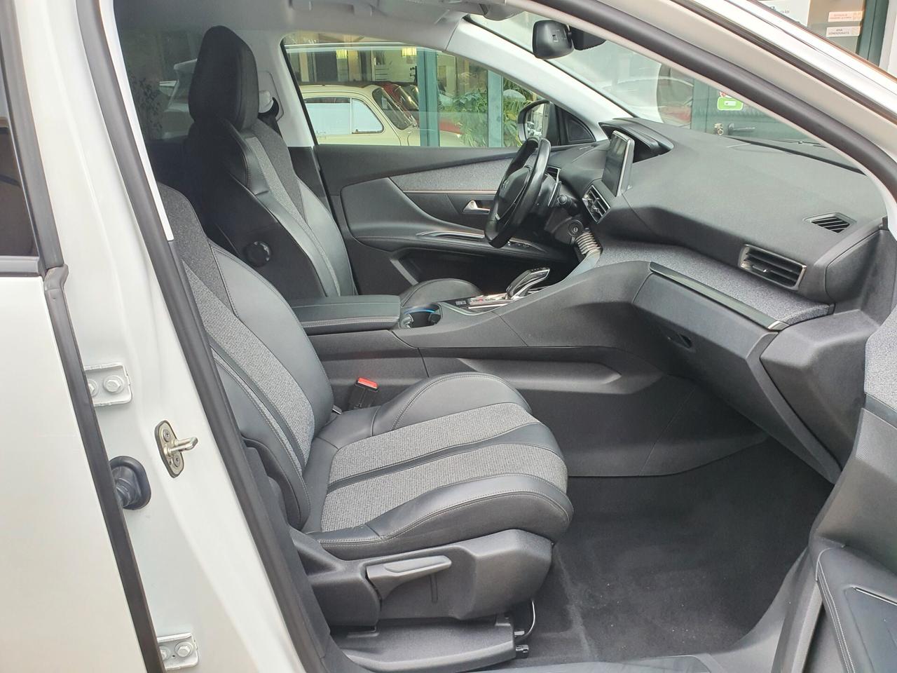 Peugeot 5008 BlueHDi 130 S&S Allure