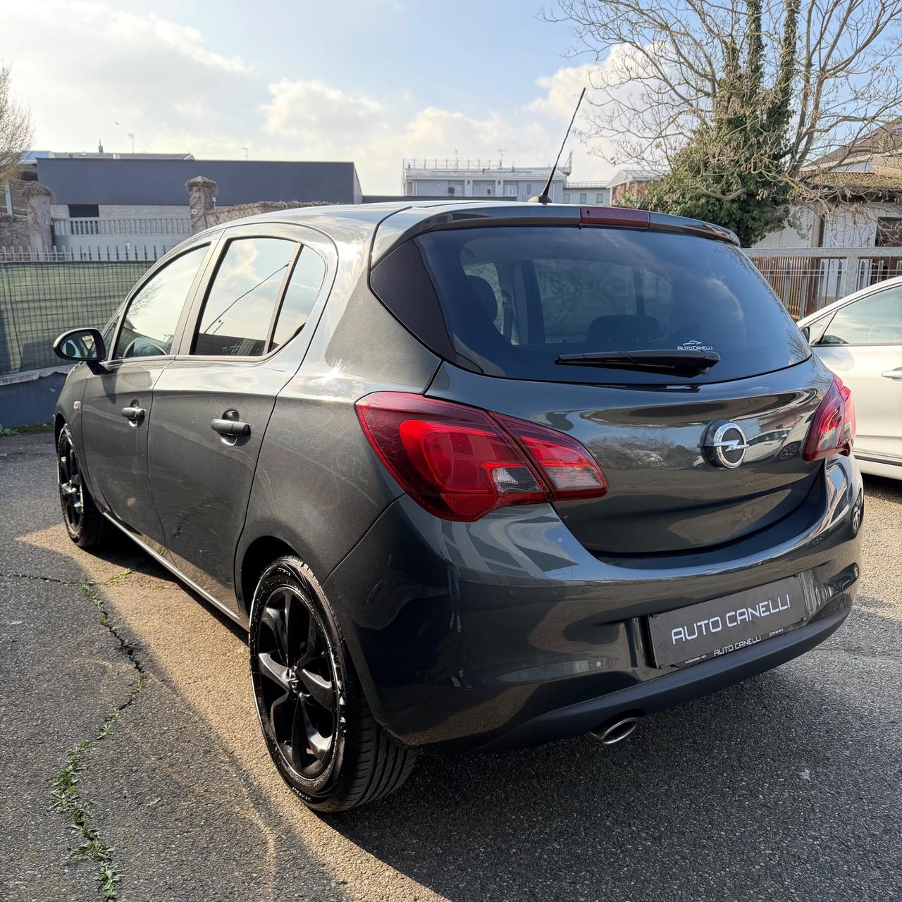 Opel Corsa 1.2 5 porte b-Color NEOPATENTATI