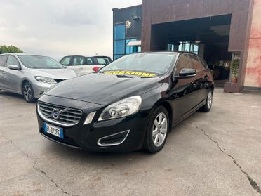 Volvo V60 D3 Geartronic Kinetic