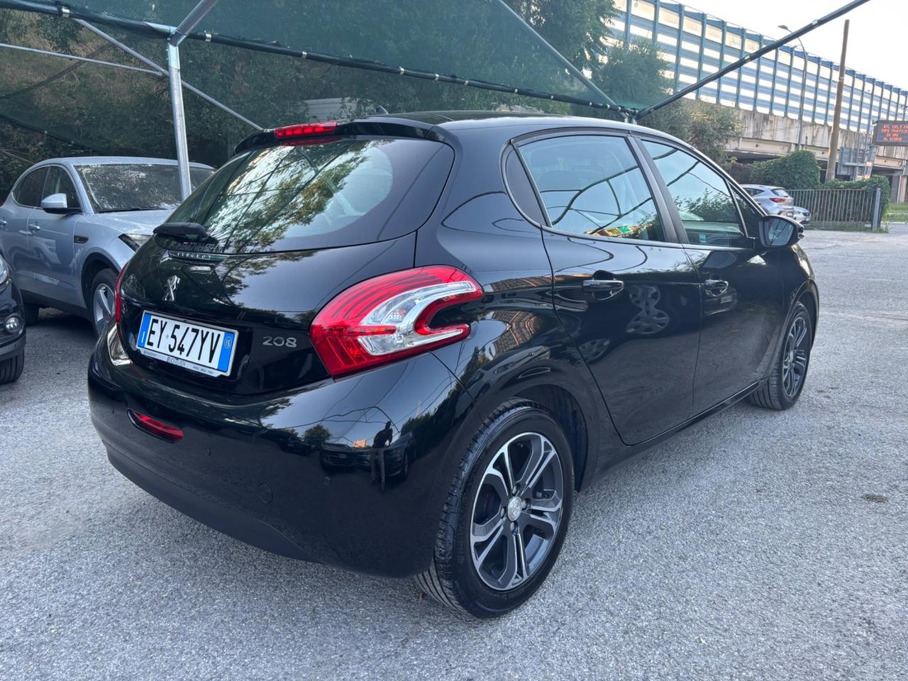 Peugeot 208 1.4 HDi 5 porte Allure OK NEOPATENTATI