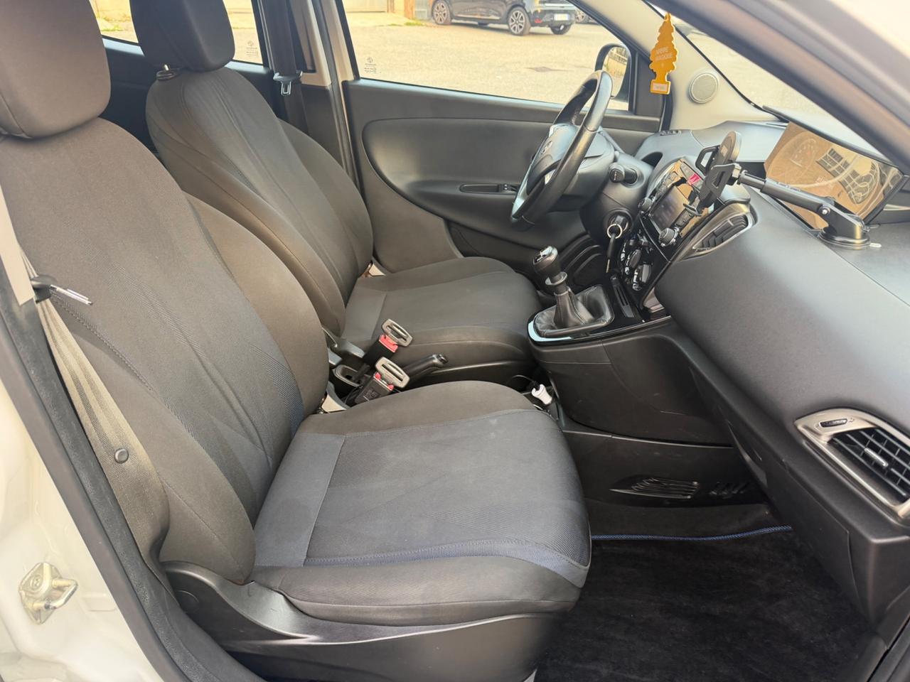 LANCIA YPSILON 1.2 BENZINA EURO6D-TEMP 104.000KM
