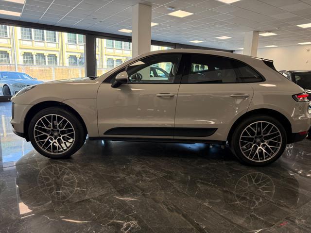 PORSCHE Macan 2.0