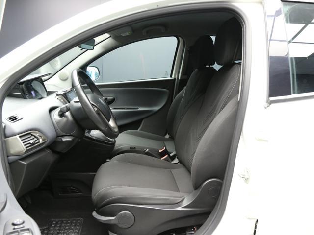 LANCIA Ypsilon 1.0 FireFly 5 porte S&S Hybrid Ecochic Gold
