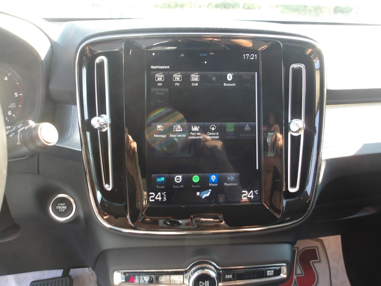 VOLVO XC40 4WD-AUTO-RETROC-2019