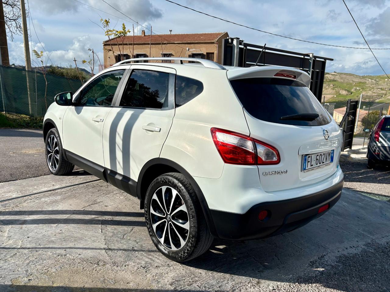 Nissan Qashqai 1.5 dCi N-tec (Tetto-Navigatore- Retro Camera)