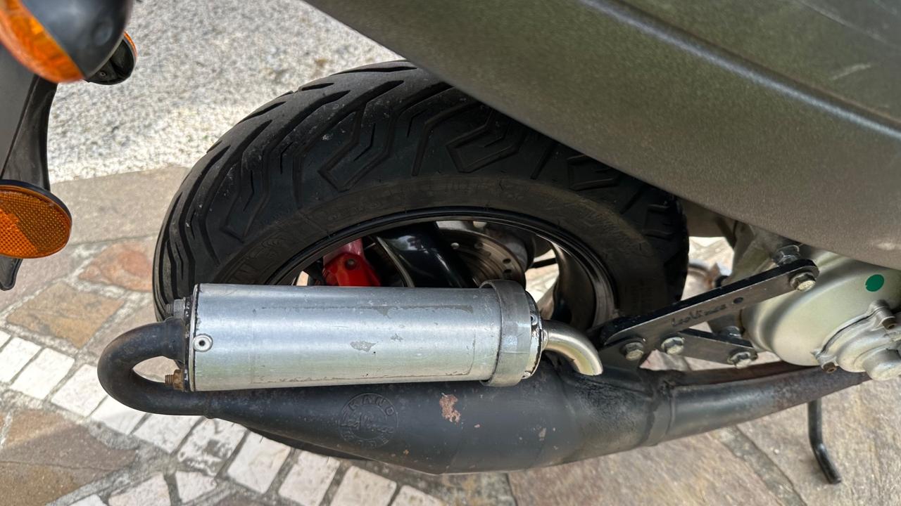 Malaguti F12 Phantom 50 Liquido Doppio disco