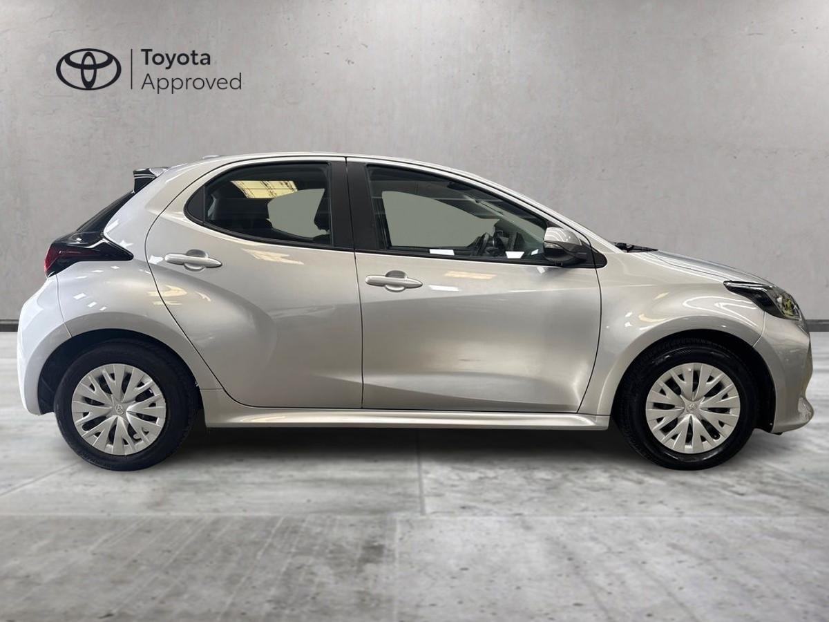 TOYOTA Yaris 4ª serie - Yaris 1.0 5 porte Active