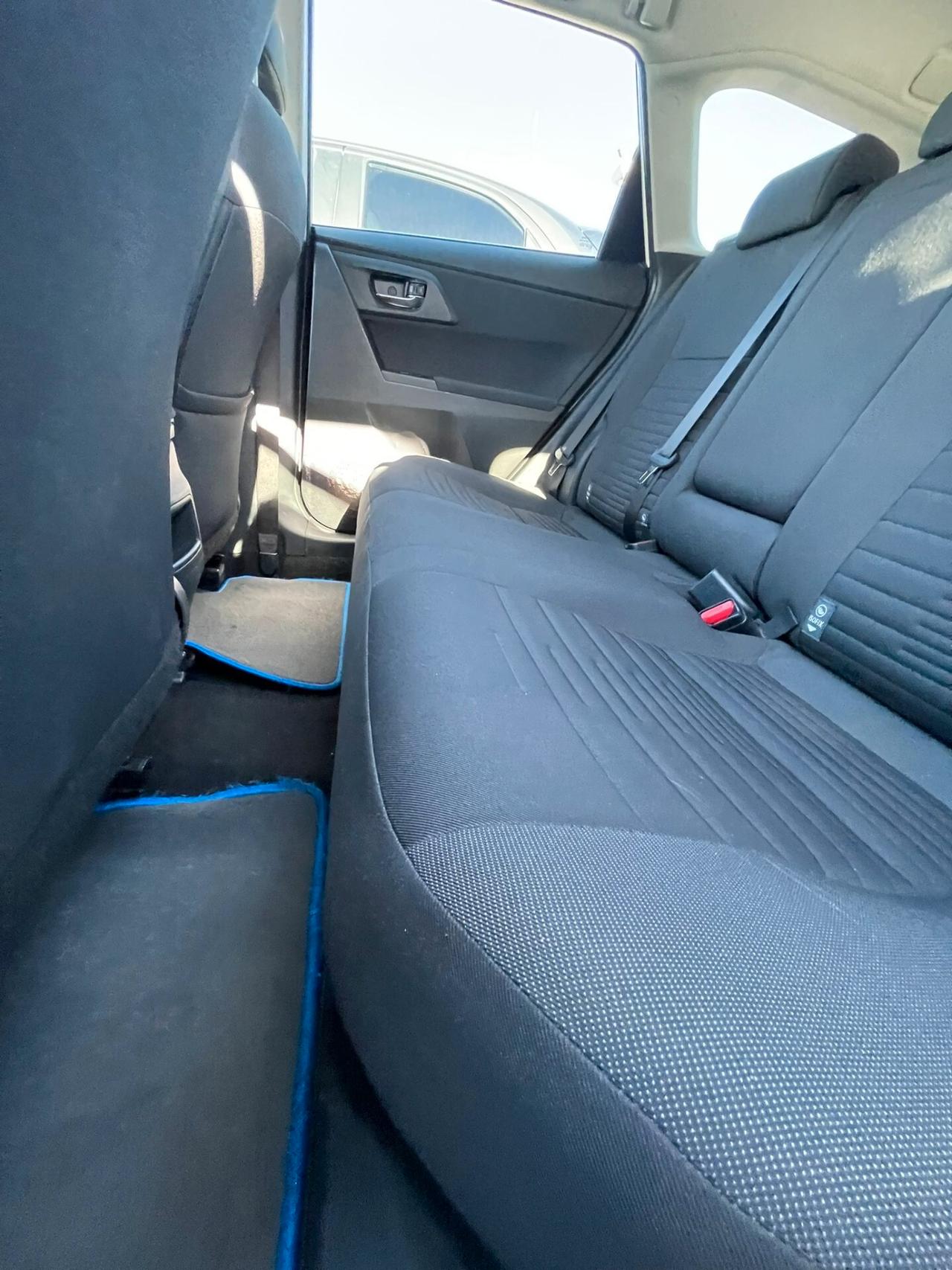 Toyota Auris 1.8 Hybrid Active