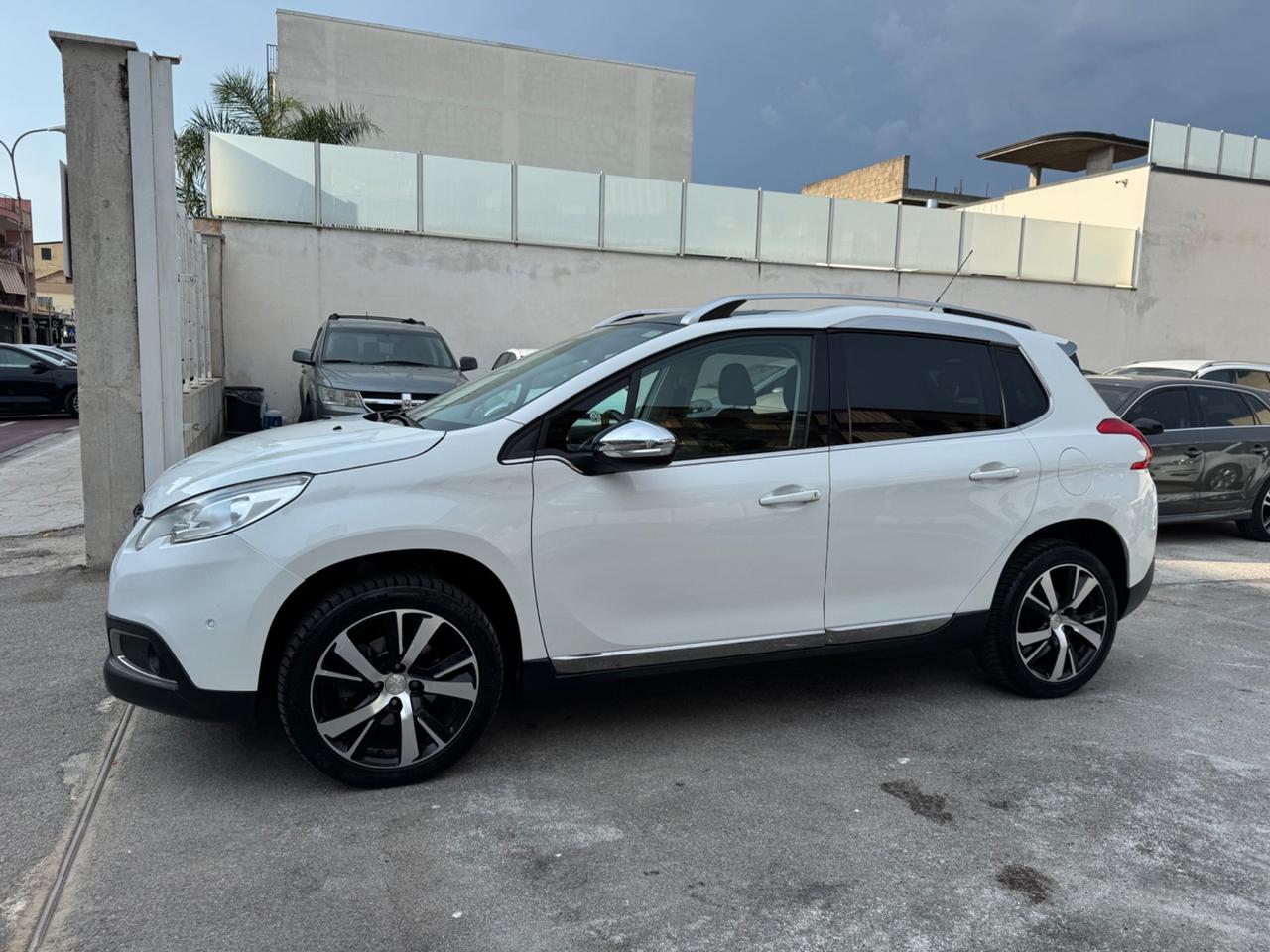 Peugeot 2008 1.6 DIESEL 115CV Allure 2015