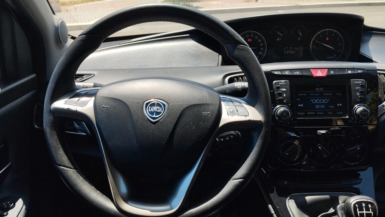 LANCIA YPSILON 1.2 BENZINA