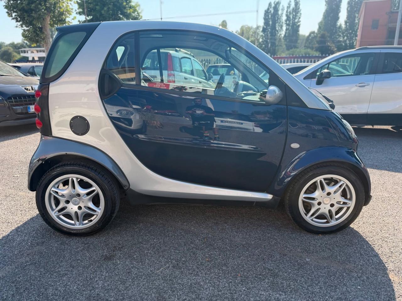 Smart ForTwo 700 coupé pure (45 kW)