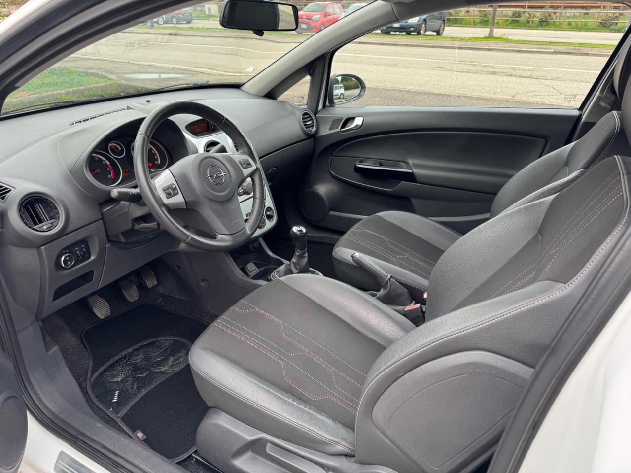 Opel Corsa 1.2 85CV 3 porte GPL-TECH b-color 2013