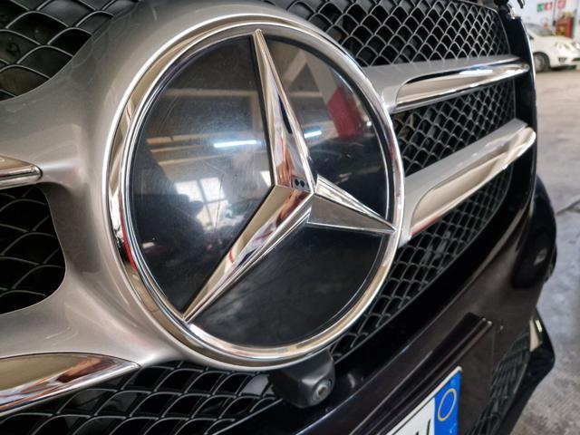 MERCEDES-BENZ V 220 DIESEL PREMIUM EXTRALONG 8 POSTI CV.163