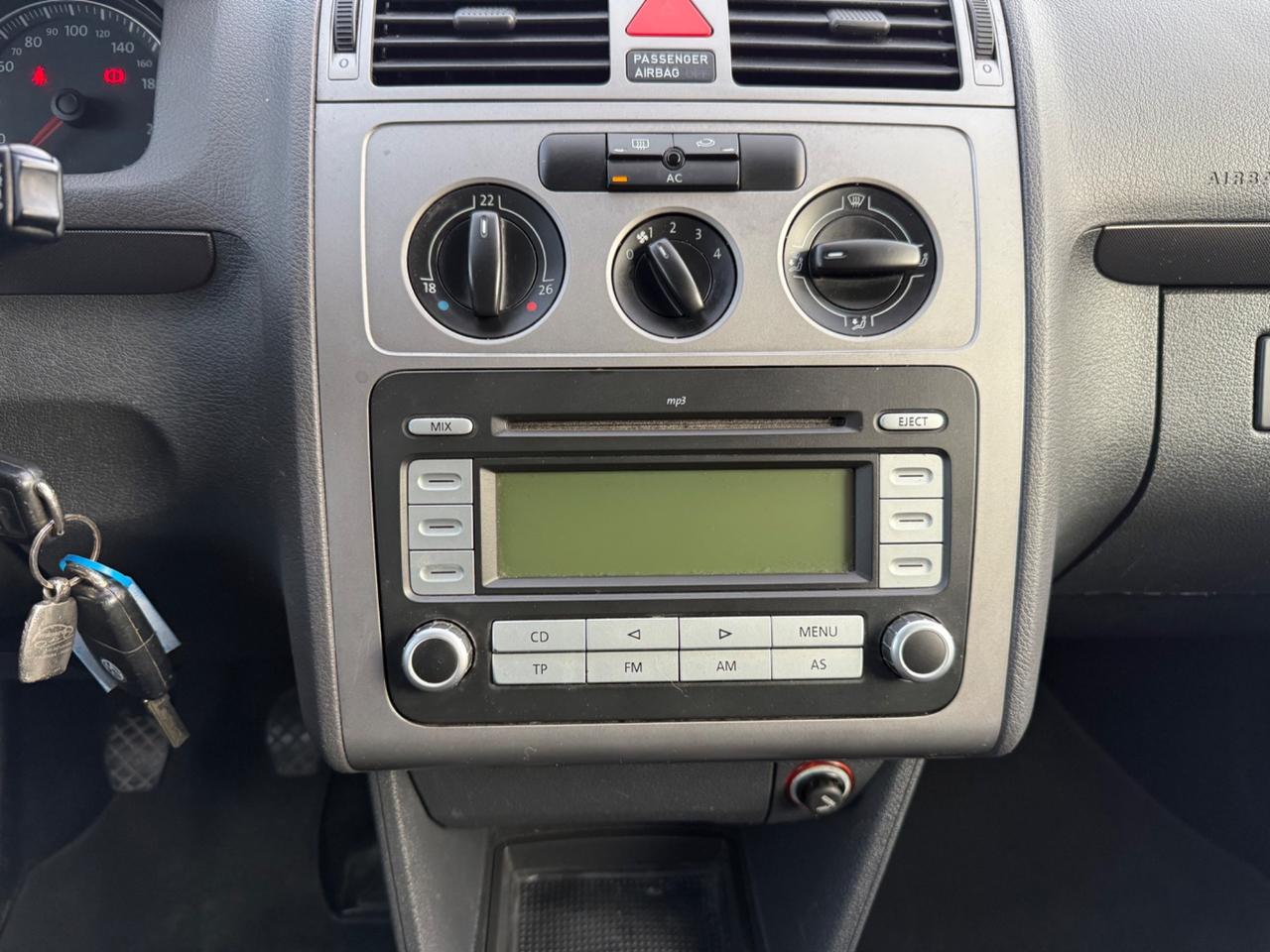 Volkswagen Touran 1.9 TDI 105CV DPF Conceptline OK NEOPATENTATI