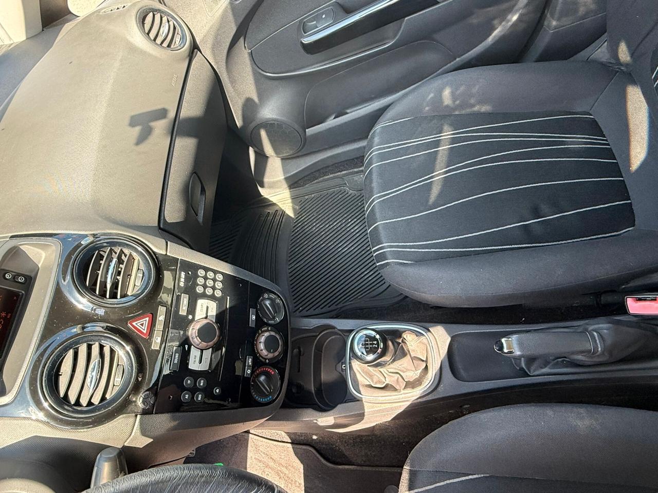 Opel Corsa 1.2 5 porte Cosmo
