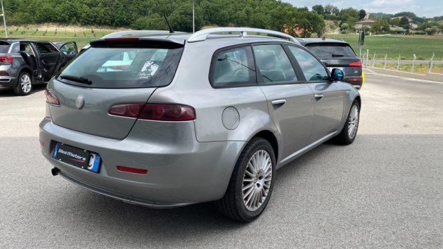 ALFA ROMEO 159 1.9 JTDm 16V Sportwagon Distinctive