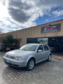 Volkswagen Golf 1.6 16V cat 5 porte Highline