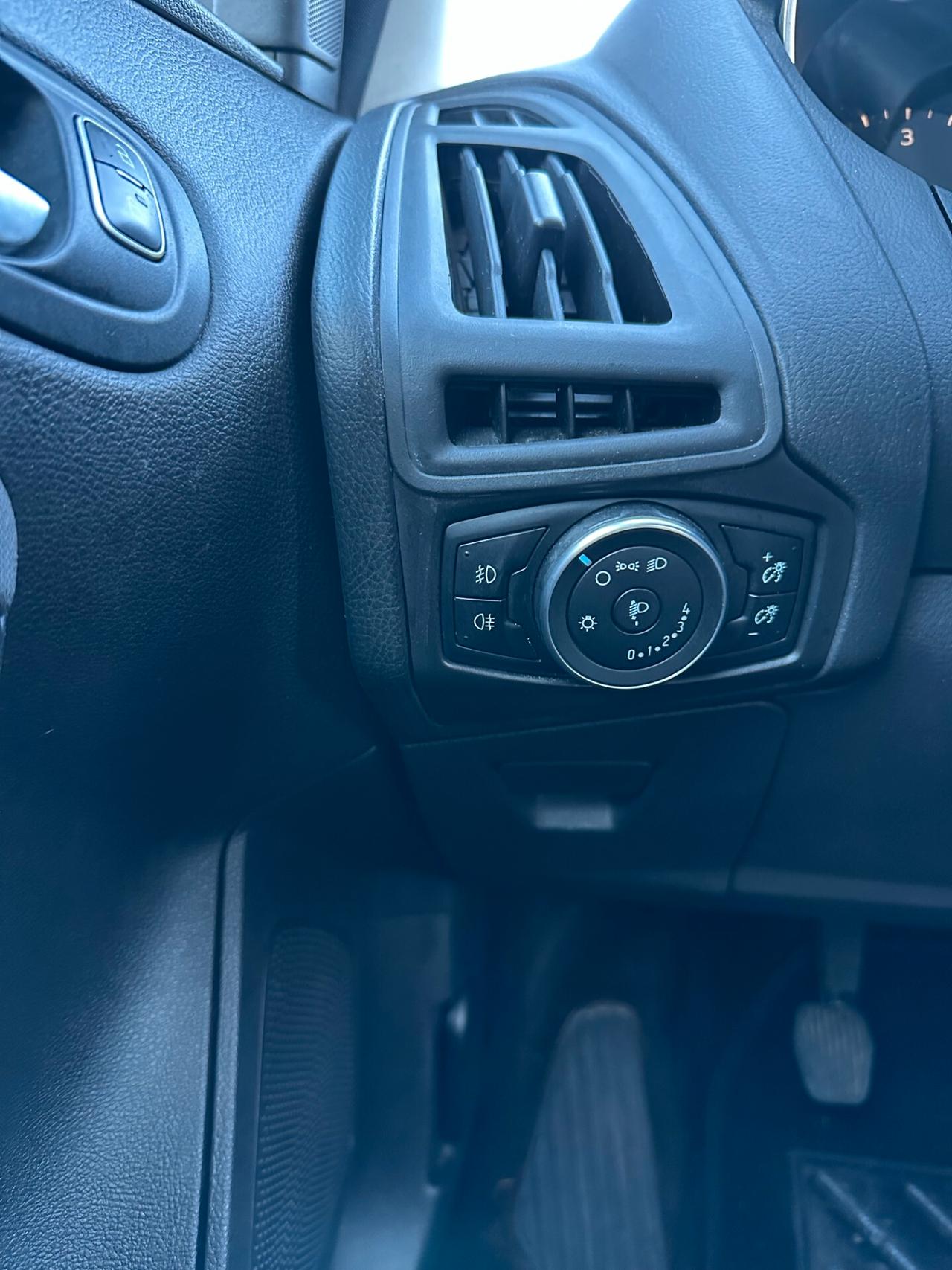 Ford Focus 1.5 TDCi 120 CV Start&Stop SW Titanium