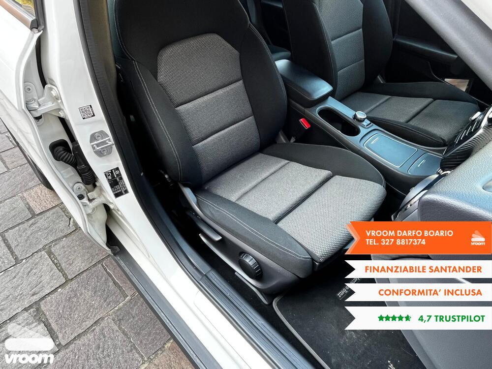 MERCEDES GLA (X156) GLA 200 d Automati...