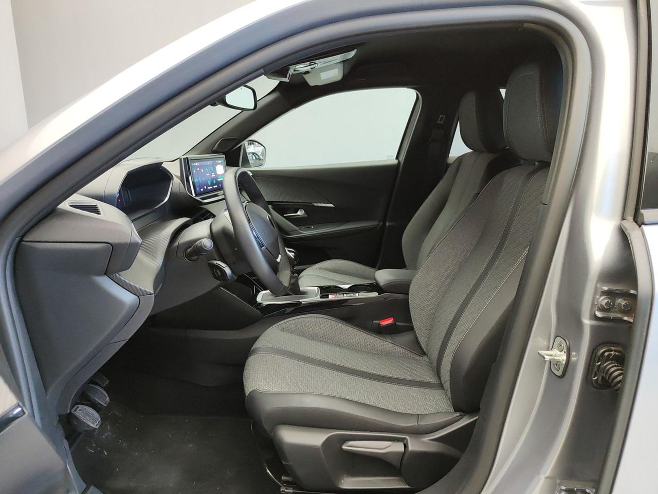 PEUGEOT 2008 II 2023 1.2 PURETECH 100CV ALLURE