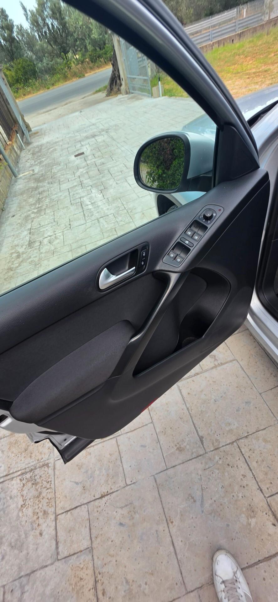 Volkswagen Tiguan 2.0 TDI 110 CV Sport & Style BlueMotion Technology