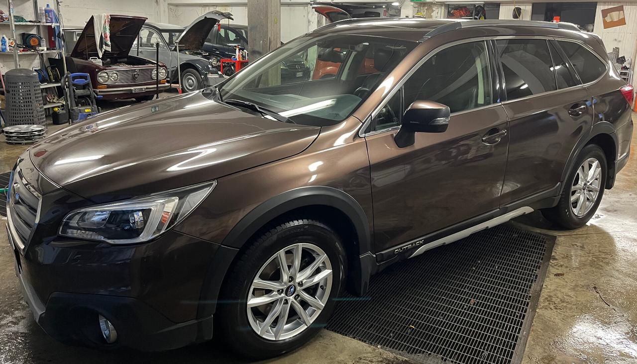 SUBARU OUTBACK 2.0d 4x4