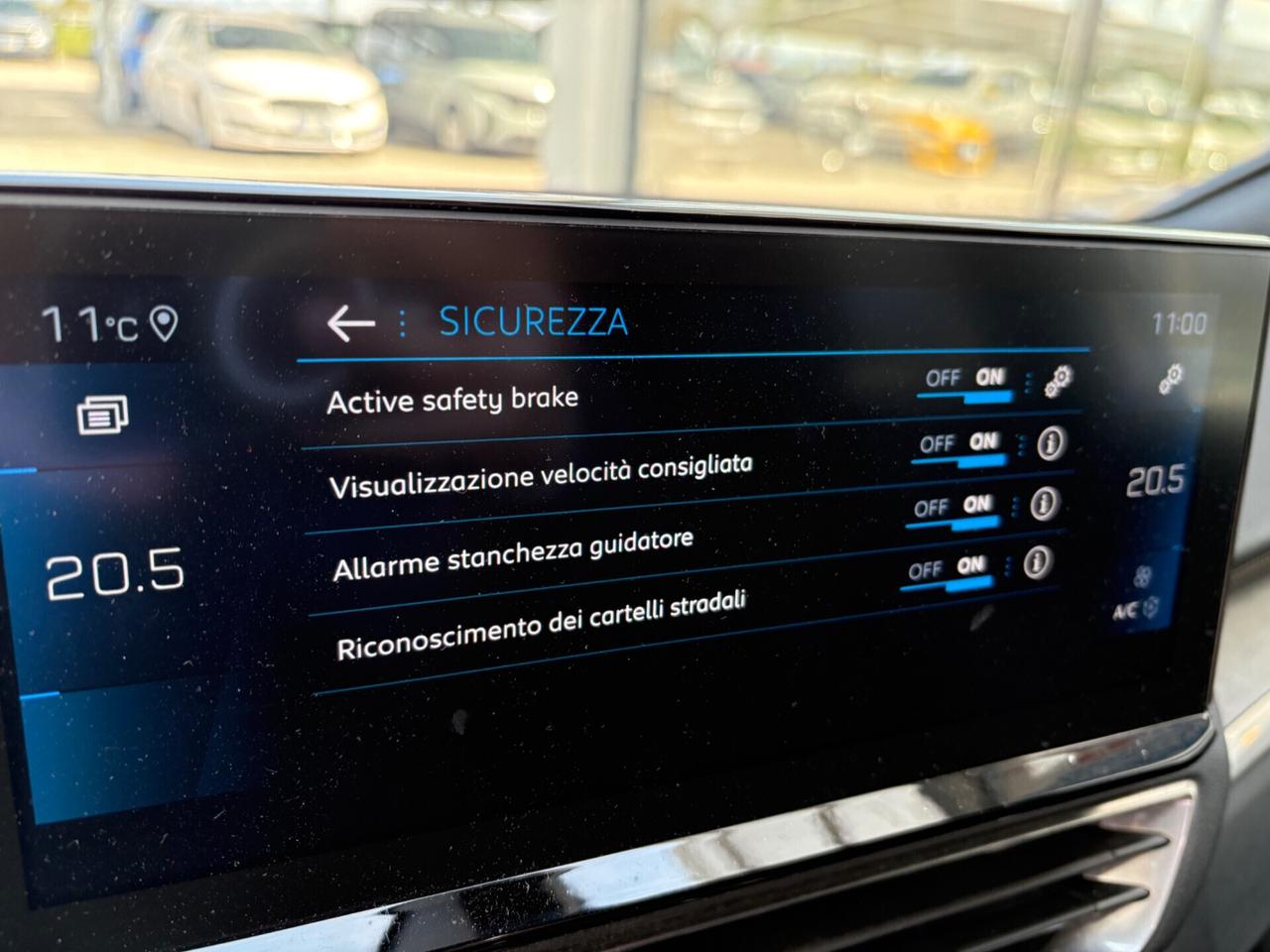 Peugeot 3008 GT BlueHDi 130 EAT8 SPOTICAR