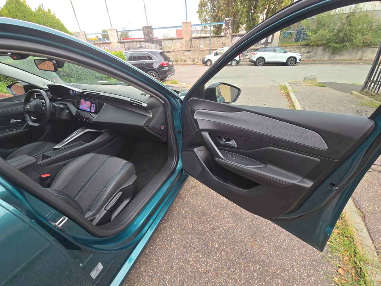 Peugeot 308 Allure Pack 1.5 BlueHdi 131cv (My'24 modello nuovo)
