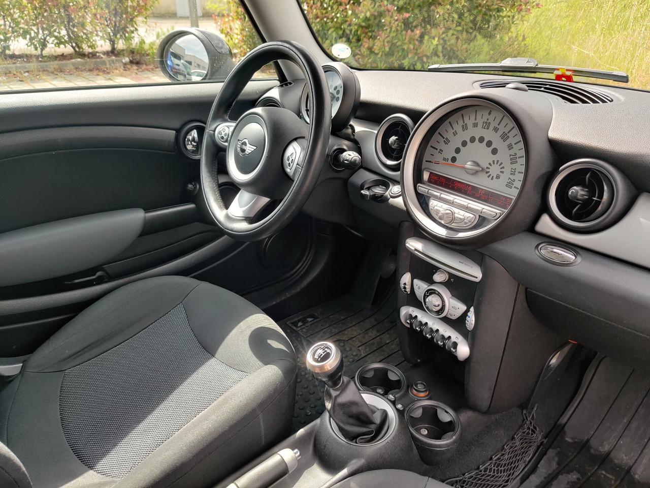 Mini Mini 1.6 16V Cooper D