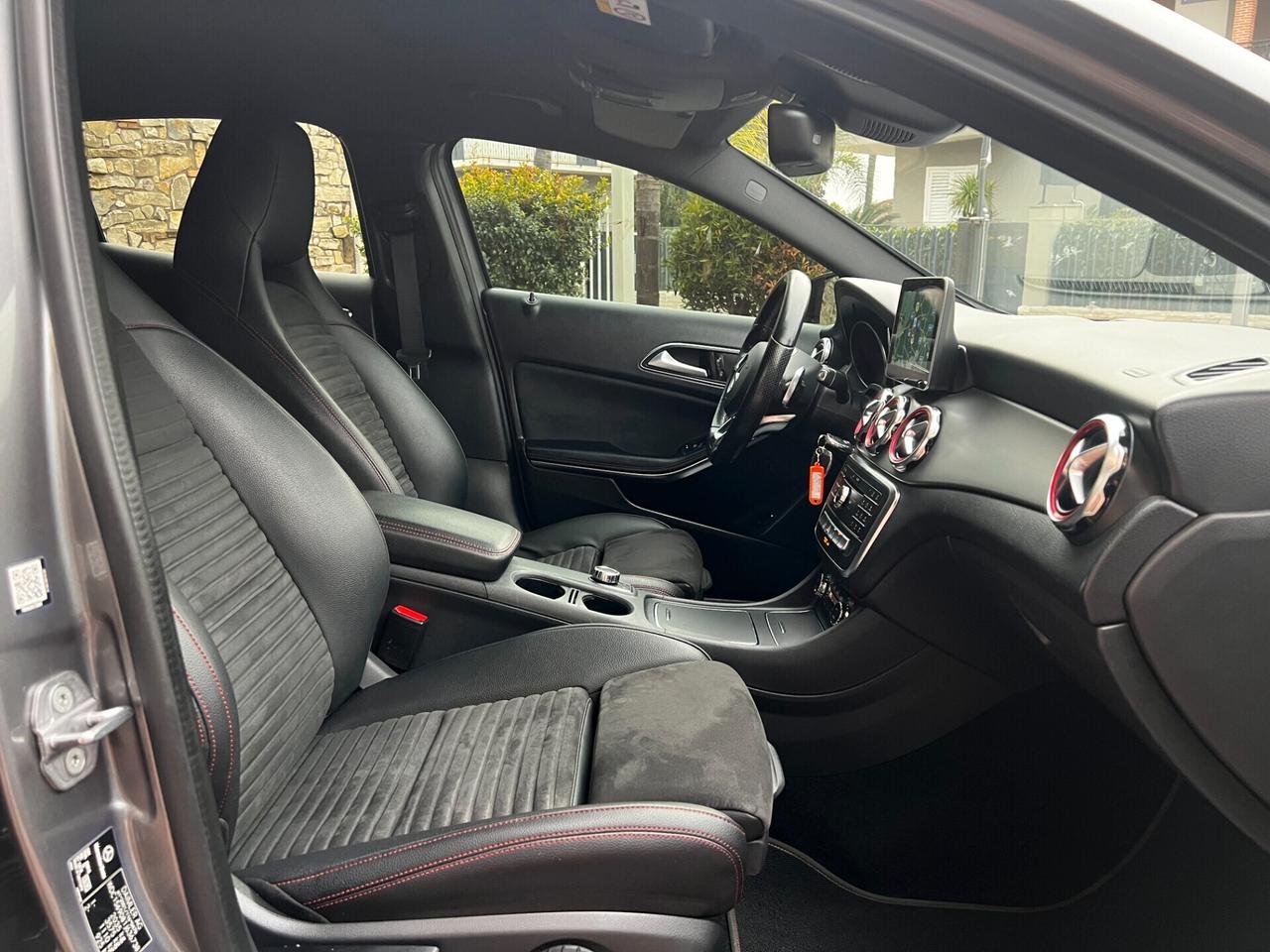 Mercedes-benz GLA 200 D-AUTO-AMG-2019- FULL