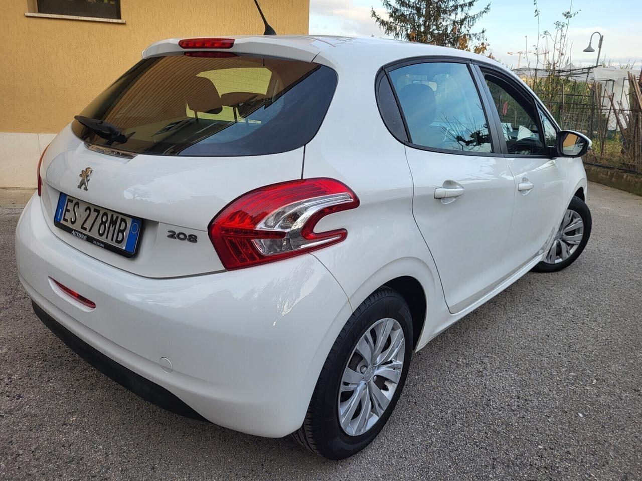 PEUGEOT 208 1,4 HDI-UNICA PROPRIETAR-4 REVISIONI