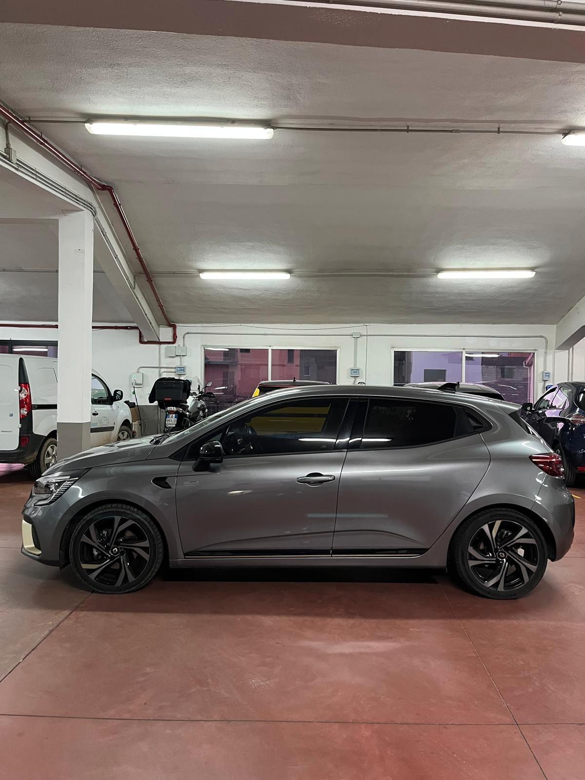 Renault Clio Full Hybrid E-Tech 145 CV 5 porte Engineered