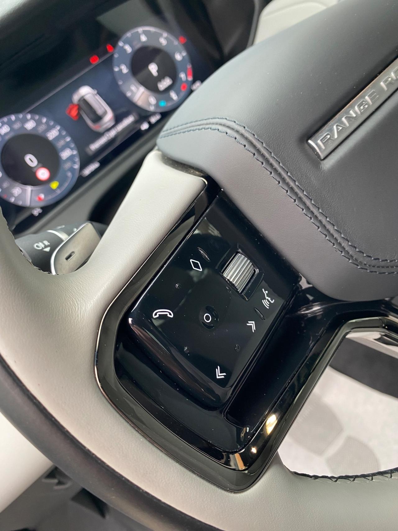 Land Rover Range Velar 2.0 Si4 250 CV Dynamic SE